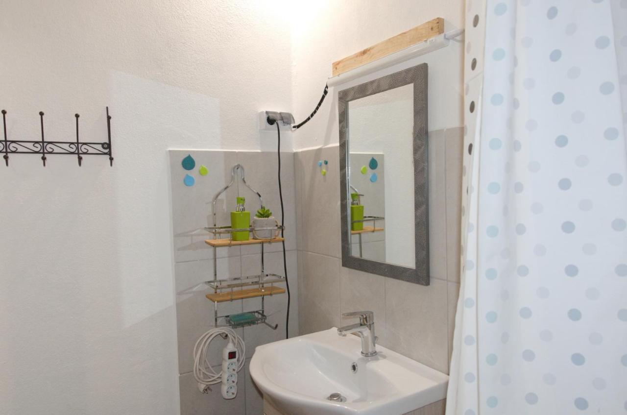 Green Dot Home Szombathely Ngoại thất bức ảnh