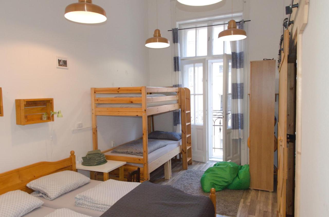 Green Dot Home Szombathely Ngoại thất bức ảnh