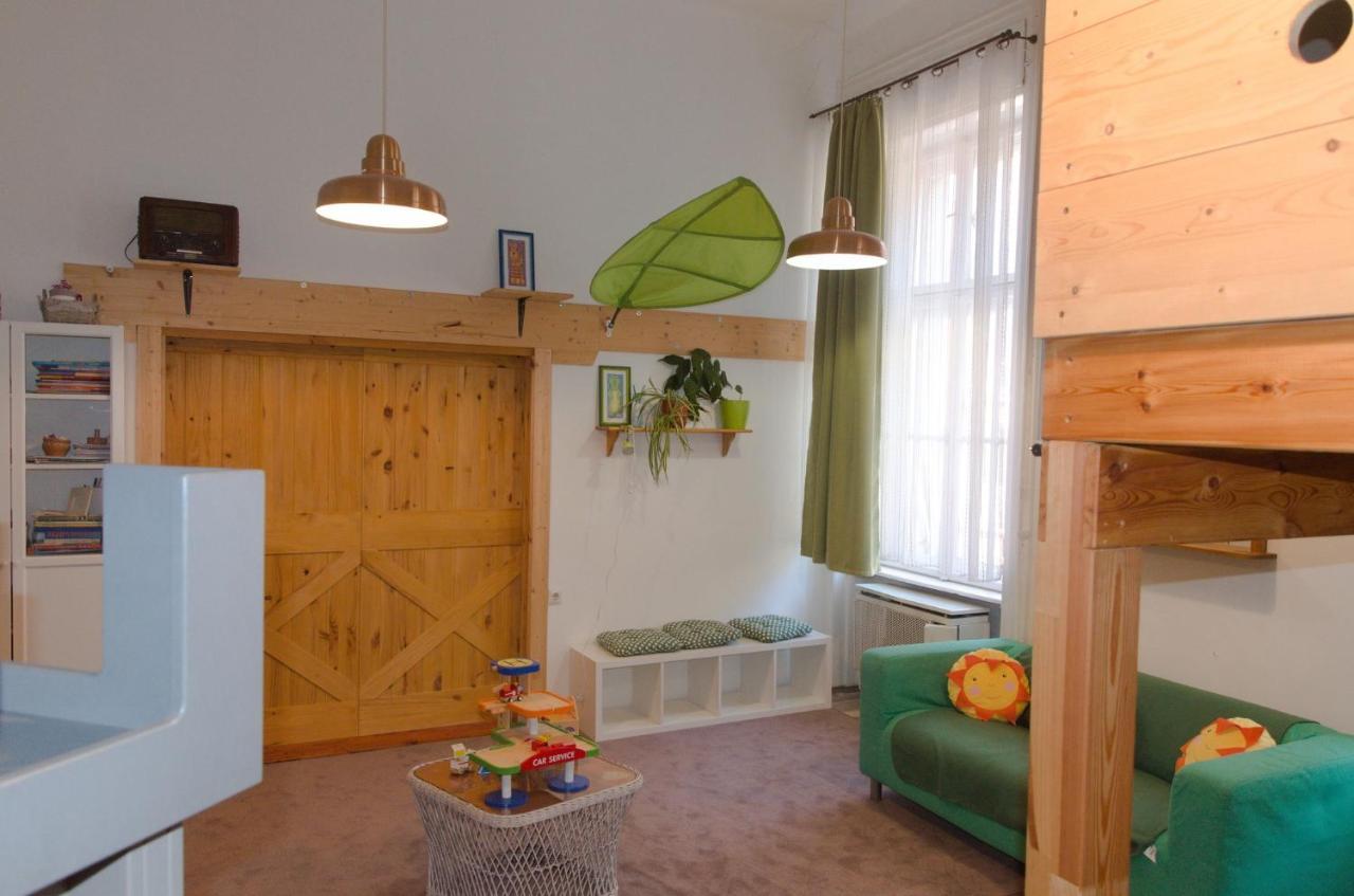 Green Dot Home Szombathely Ngoại thất bức ảnh